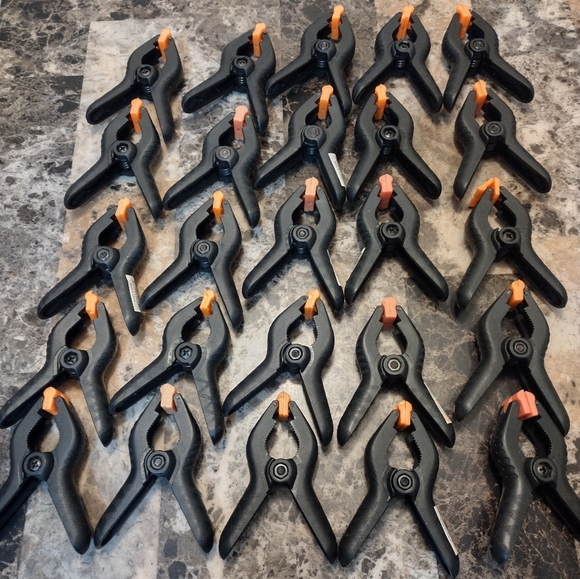 Clamps Mini Plastic Lot Of 25 - Picture 1 of 3